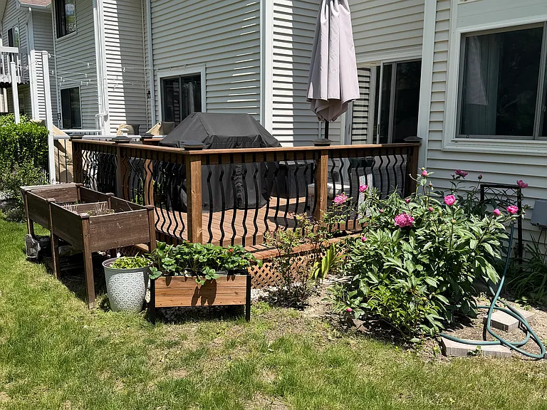 946 Princeton Ct — Photo 20