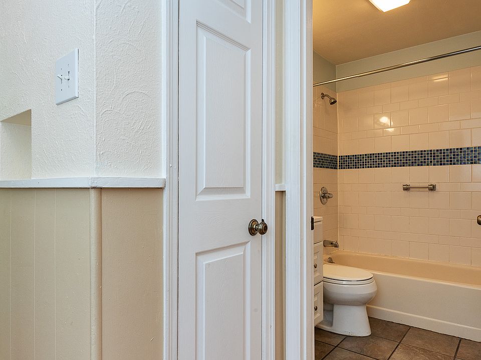 1st image of 745 Kelvin Dr