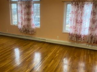 24027 Mayda Rd FLOOR 2, Rosedale, NY 11422