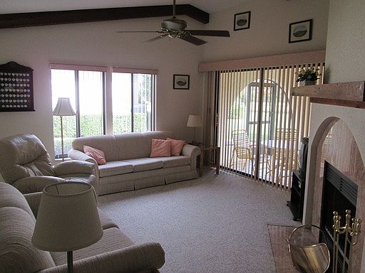 5th image of 531 Clubhouse Dr
