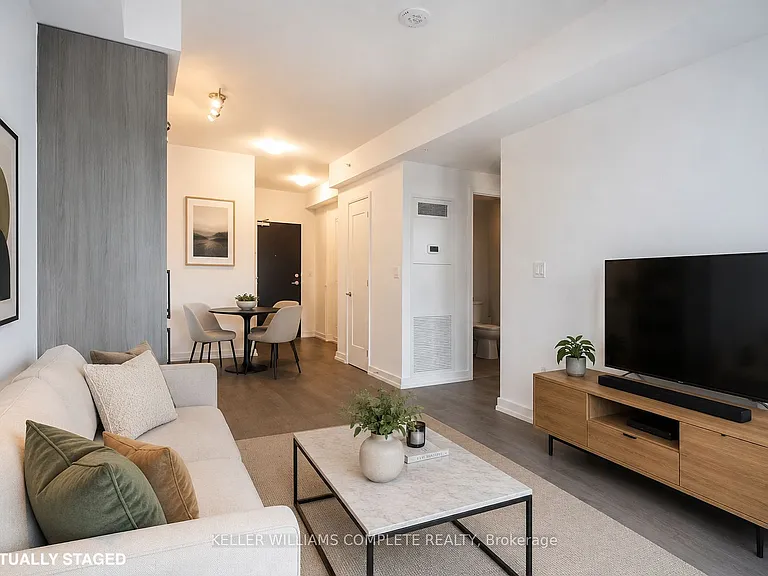 75 James St S #1908 — Photo 1