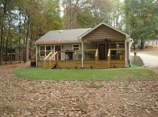 985 Sunset Beach Rd, Florence, AL 35633