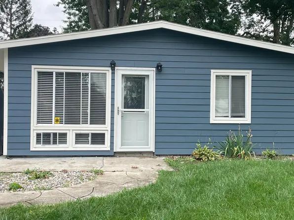 1321 Hugo St, Maumee, OH 43537