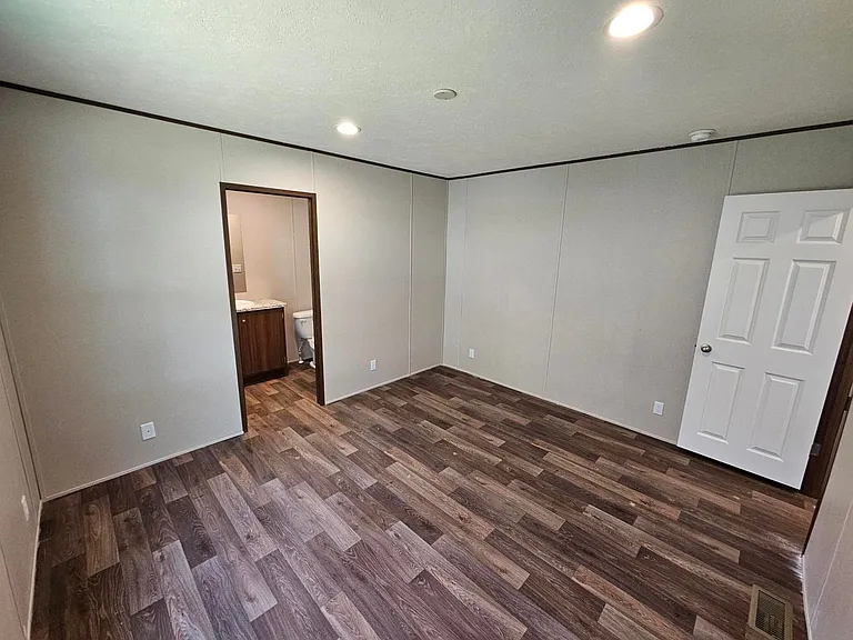 Welcome Home to Colony Park Johnson City's Hidden Gem! — Photo 39