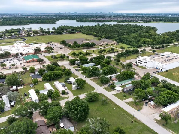 406 Debbie St, Little Elm, TX 75068