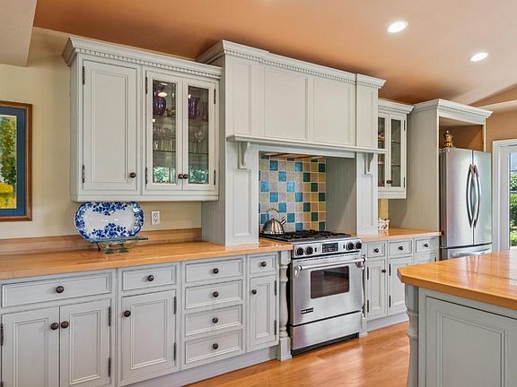 5th image of 425 Oak Point Place