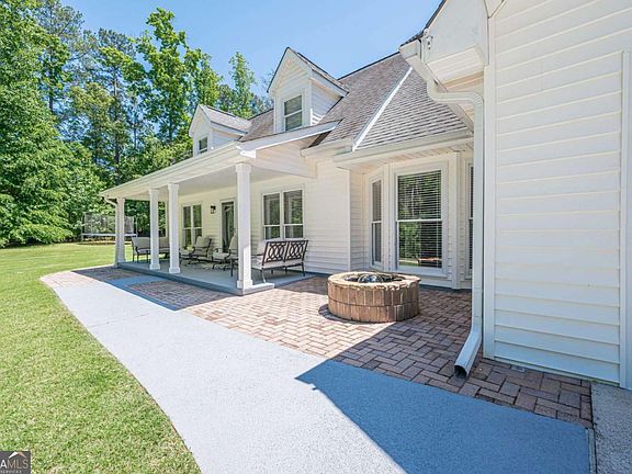 3rd image of 3555 Hovers Rd