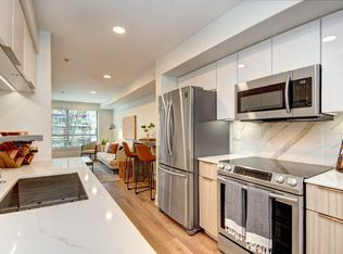 Eastlake 2851 Apartments, Seattle, WA 98102
