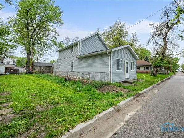 504 W Harbor View Dr, Harbor View, OH 43434