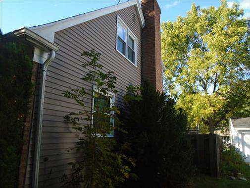 2nd image of 3220 Brisbane Dr