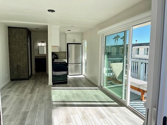2nd image of 11844 Coral Reef Ln #B