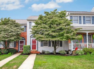 465 Peppermill Ln, York, PA 17404