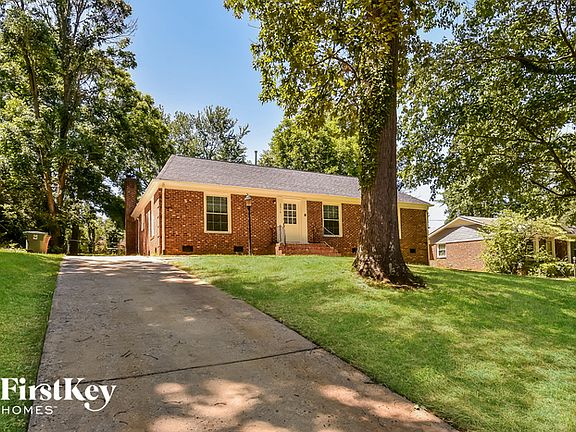 2nd image of 2314 Killarney Dr