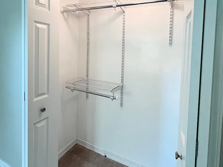 20301 Shelburne Rd #8B — Photo 14