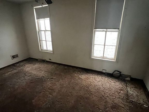 5th image of 3114 S Parnell Ave