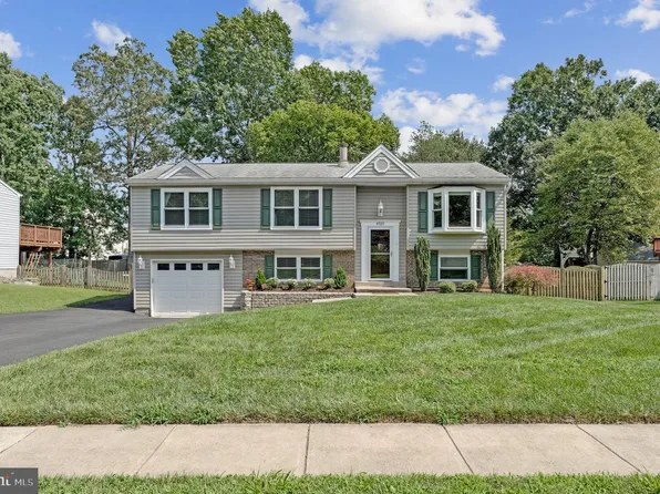 4525 Silas Hutchinson Dr, Chantilly, VA 20151