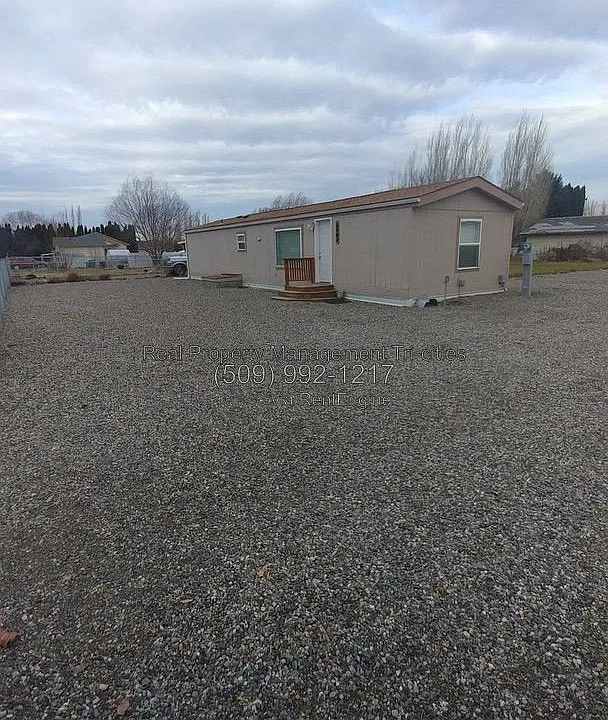 3002 W Snow Ln