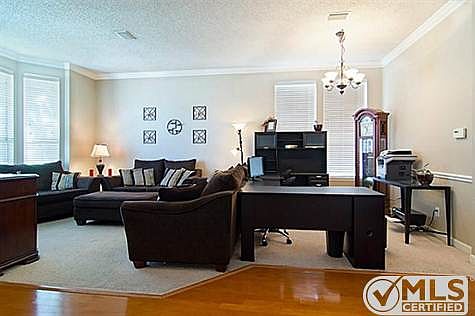 4th image of 1536 Lindby Dr