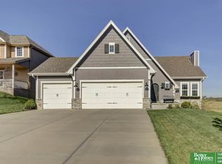 8610 Kilpatrick Pkwy, Bennington, NE 68007
