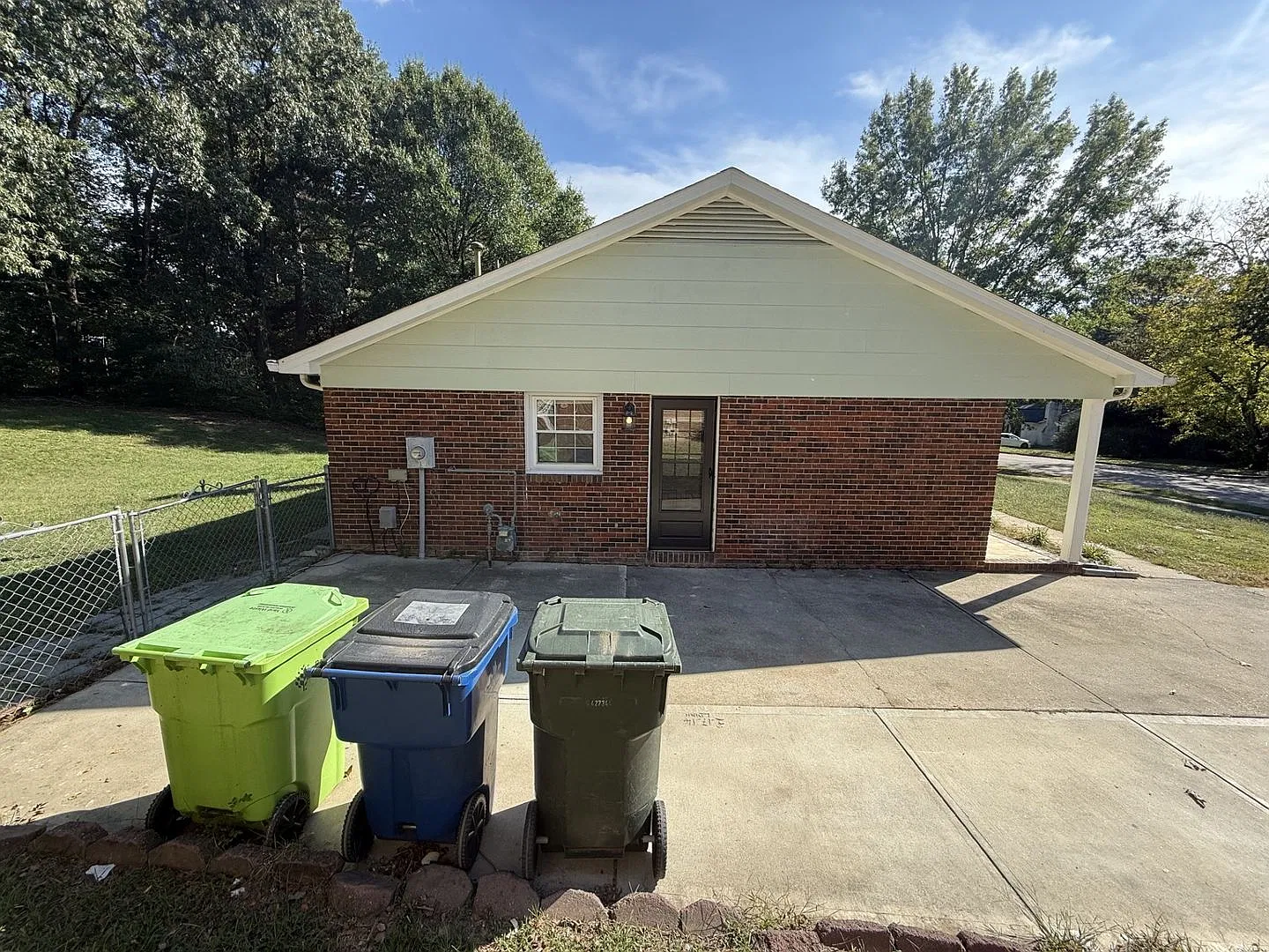 3 bd 2 ba ranch house — Photo 4
