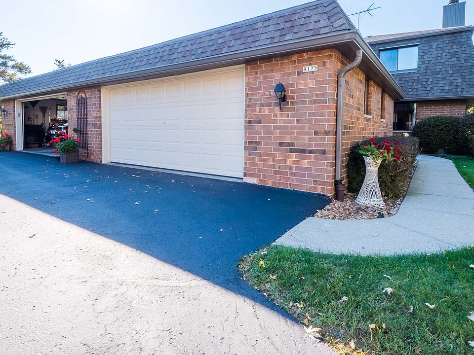 1st image of 8175 S Forest Hills Cir