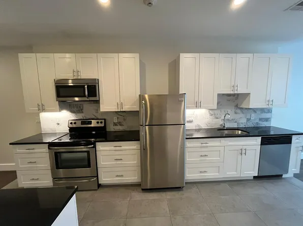 42 Eagle St, Albany, NY