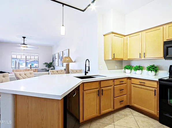 525 N MILLER Road #207, Scottsdale, AZ 85257