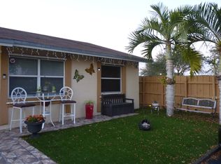 6945 SW 152nd Ct, Miami, FL 33193