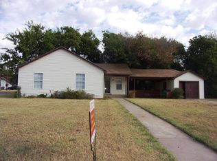 1928 Bismarck St, Vernon, TX 76384
