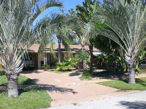 2nd image of 1001 SE 14th St