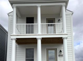 6140 New Town Dr, Saint Charles, MO 63301