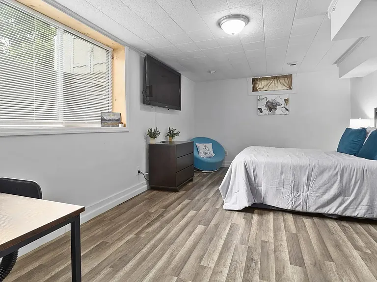 4 Hathorn St — Photo 16