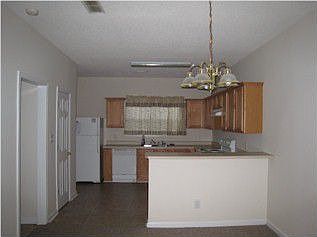 2nd image of 6747 Sunset Hills Blvd