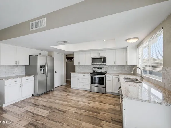 11210 N 52ND Avenue, Glendale, AZ 85304