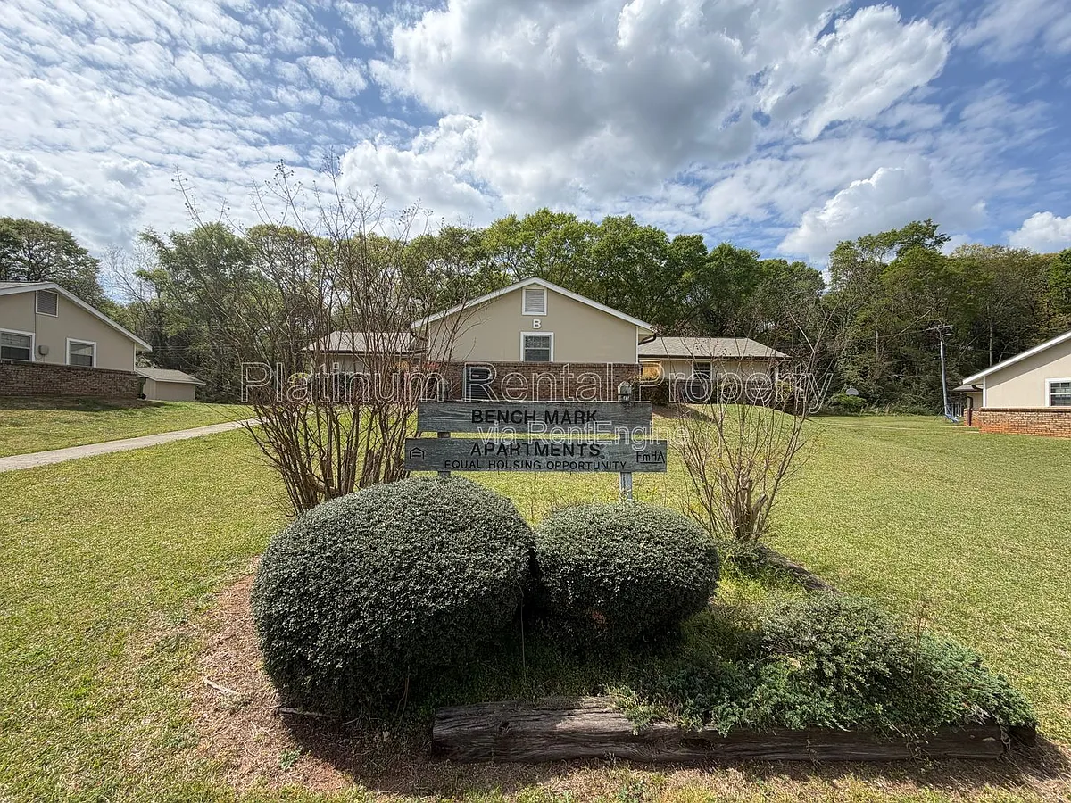 Building Photo - 1492 Waverly Way #B3