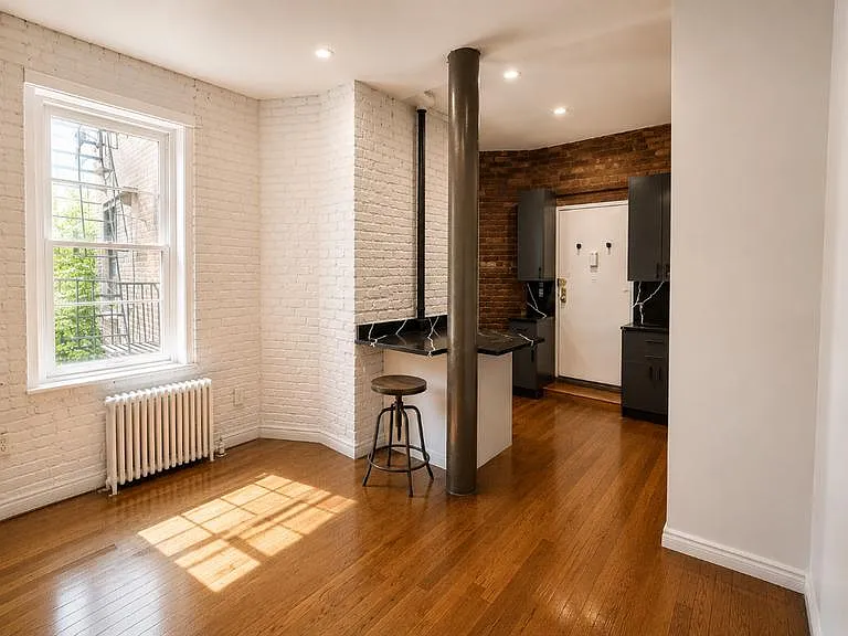 57 Thompson Street — Photo 2