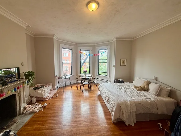 363 Beacon St #3F — Photo 2