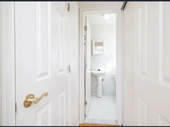 51 Georgetown Lane image 10 of 15