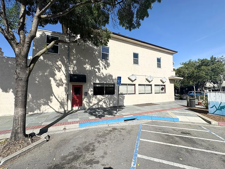 123 S K St — Photo 2