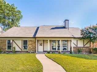 319 Southerland Ave, Mesquite, TX