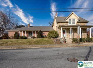 373 E High St, Hellertown, PA 18055