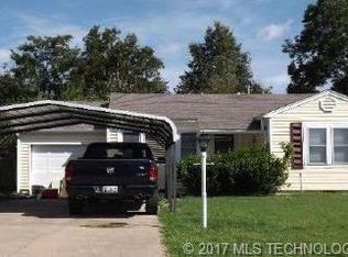 1712 Hayes St, Muskogee, OK 74403