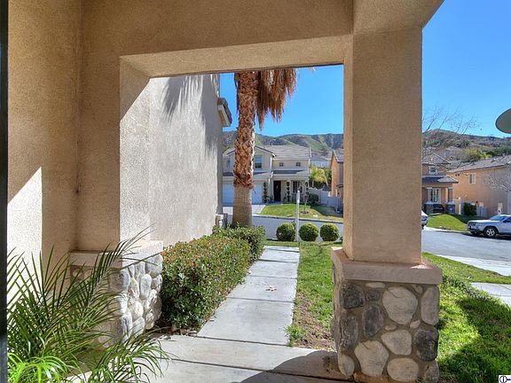 3rd image of 29541 Blake Way