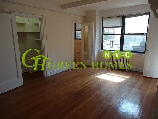 Rented by Green Home NY Realty LLC | media 6