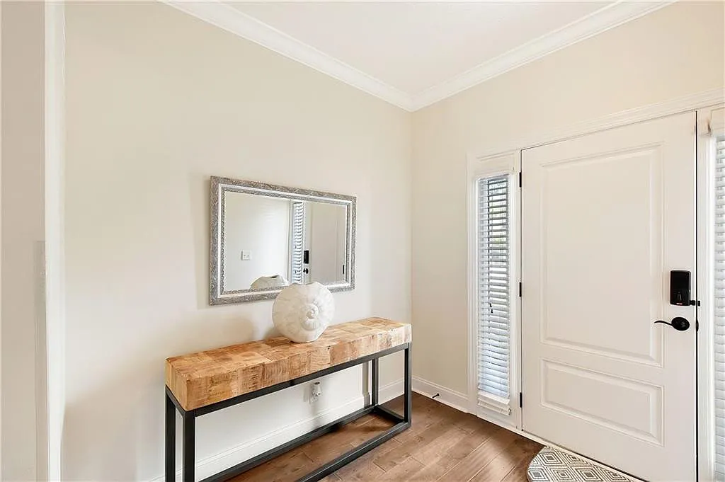 3 bed, 2.5 bath, 2024 sqft, $4,650 — Photo 4