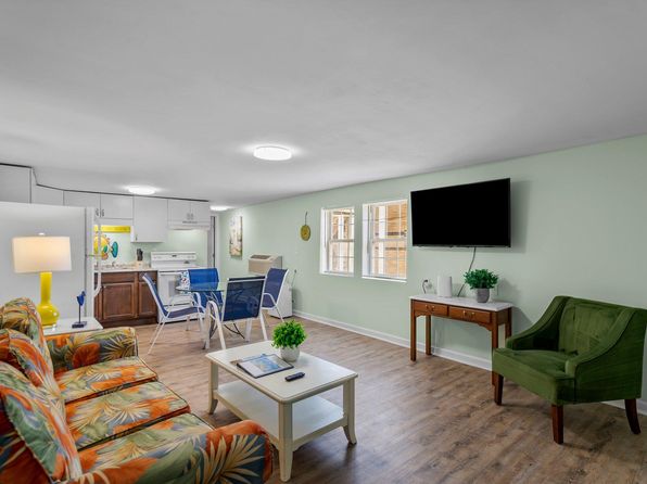 417 Carolina Beach Ave N #2