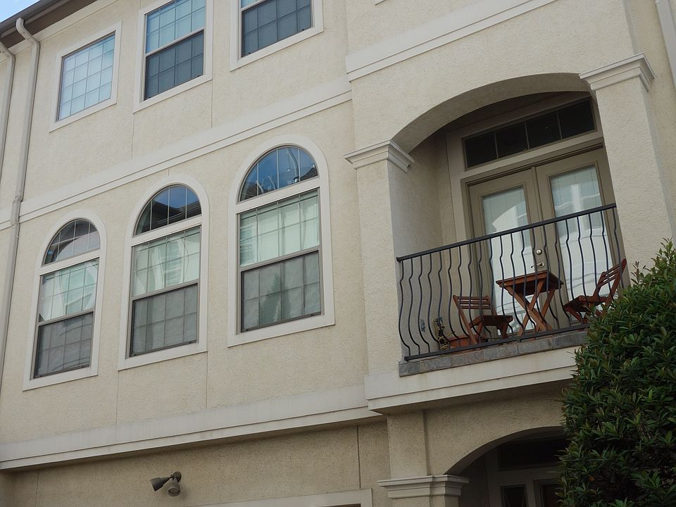 103 Tuam Street Front Entrance