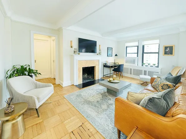 205 E 69th St APT 9G, Manhattan, NY 10021