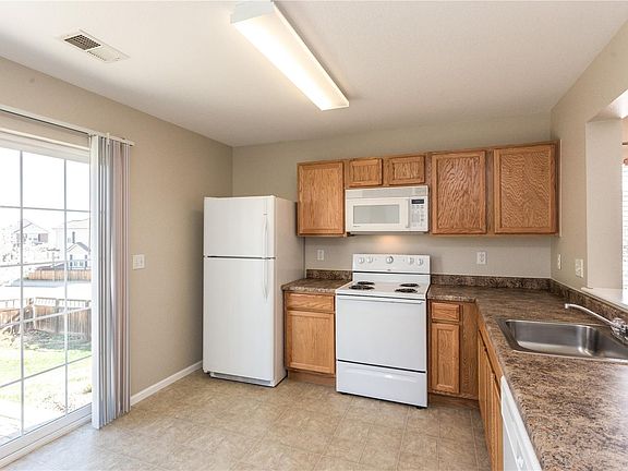 5th image of 3891 Alcazar Dr