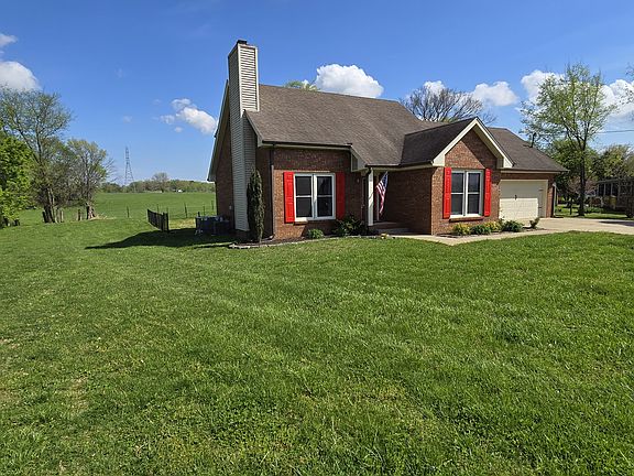 2nd image of 1919 Claymont Dr